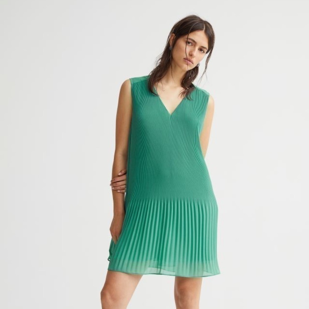 H&M Pleated Green Sleeveless Dress Size S